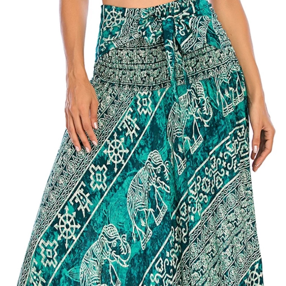 Teal Elephant Print Flowing Maxi Skirt:100% Rayon. Sm/Med. Boho, Fun Comfy EUC
